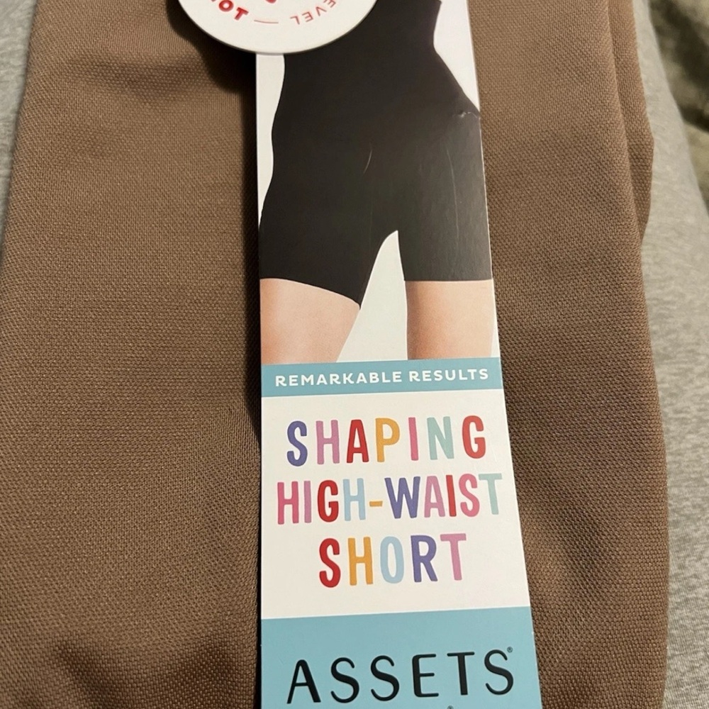 Assets by Spanx High-Waist Shaping Short - Brown